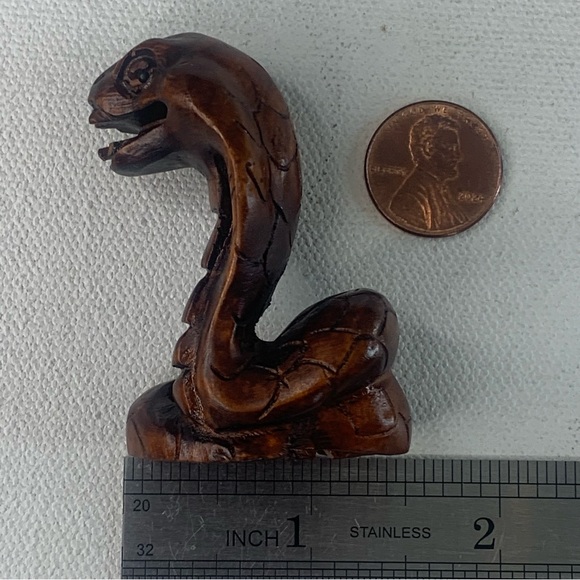 Vintage Boxwood Netsuke Snake Figurine Wooden Animal Carving Wood Carved Figure - Picture 14 of 15